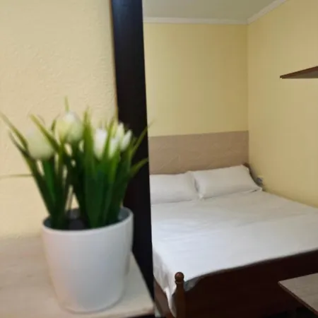 Parque de Campismo Xhani Camping&farm