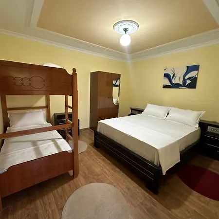 Xhani Camping&farm مكان تخييم Gucia e Re